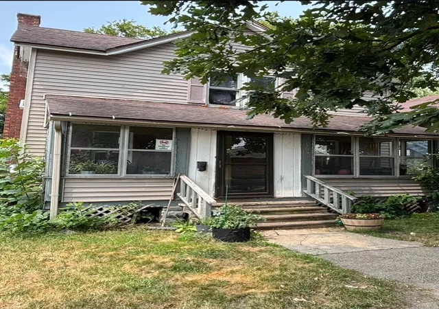2nd image of 1205 N Rose St, Kalamazoo, MI 49007 | MLS# 66026038360