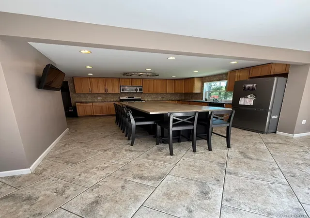 4th image of 26800 Ballard St, Harrison Township, MI 48045 | MLS# 20261057720