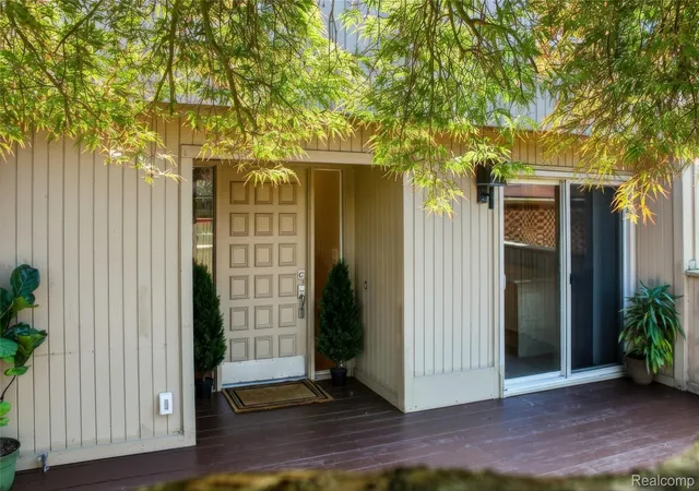Photo 1 of Condo for sale at 7364 Balsam Ct Unit 32, West Bloomfield, MI 48322 | MLS# 20261057721 | Listing updated on 2026-09-14