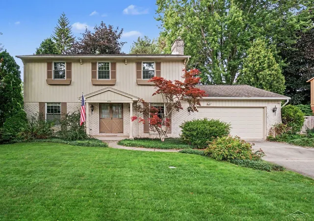 Photo 2 of Single family home for sale at 496 Holbrook Ln, Saginaw, MI 48638 | MLS# 61050216120 | Listing updated on 2026-09-16