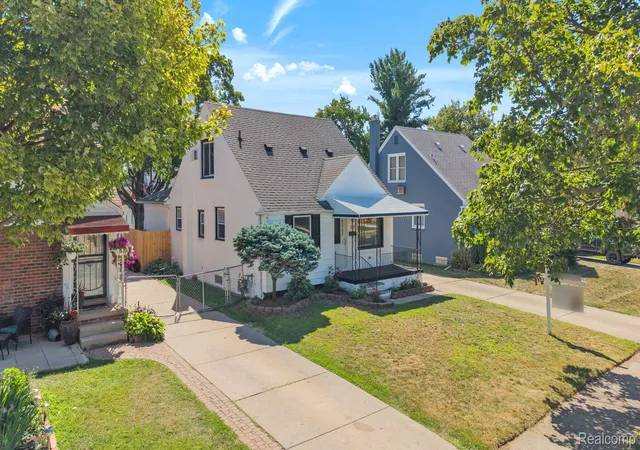 Photo 2 of Single family home for sale at 630 N Denwood St, Dearborn, MI 48128 | MLS# 20261057726 | Listing updated on 2026-08-29