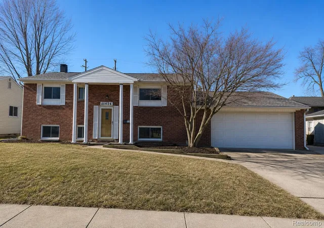Photo 1 of Single family home for sale at 11424 Hazel Ave, Grand Blanc, MI 48439 | MLS# 20261057728 | Listing updated on 2026-09-15