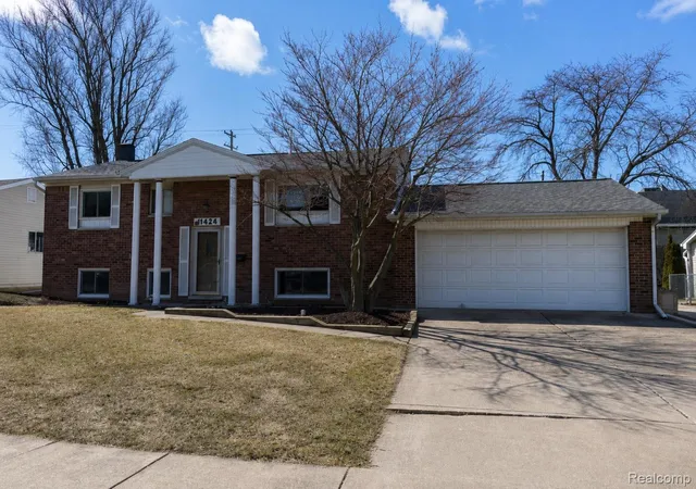 Photo 2 of Single family home for sale at 11424 Hazel Ave, Grand Blanc, MI 48439 | MLS# 20261057728 | Listing updated on 2026-09-15