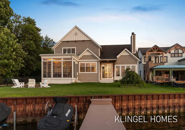 1st image of 702 Elk Ave, Spring Lake, MI 49456 | MLS# 71026038378