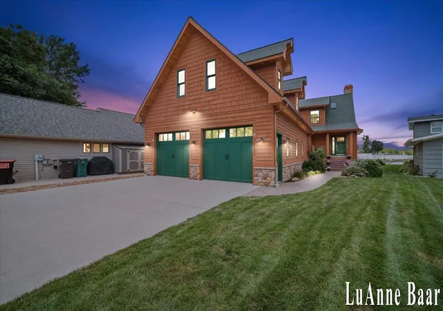 1st image of 12702 Park Dr, Wayland, MI 49348 | MLS# 65026038371