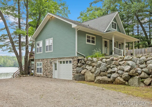 image of 8583 N Homestead Cir, Irons, MI 49644 | MLS# 65026038382