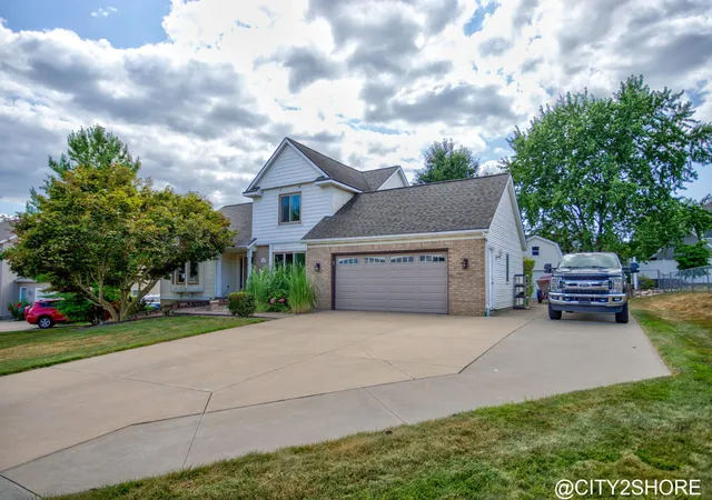 1st image of 6719 Crown Point Dr, Hudsonville, MI 49426 | MLS# 65026038381