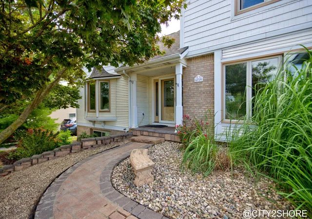 2nd image of 6719 Crown Point Dr, Hudsonville, MI 49426 | MLS# 65026038381