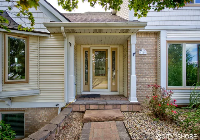 4th image of 6719 Crown Point Dr, Hudsonville, MI 49426 | MLS# 65026038381