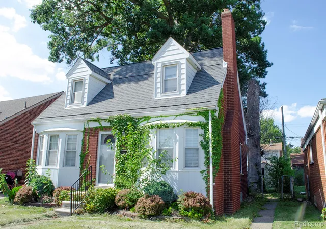 1st image of 704 Kings Hwy, Lincoln Park, MI 48146 | MLS# 20261057740