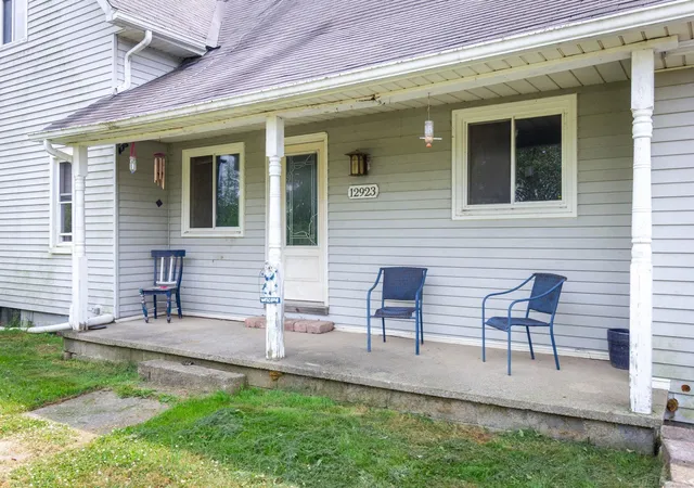 Photo 2 of Single family home for sale at 12923 Imlay City Rd, Emmett, MI 48022 | MLS# 58050216137 | Listing updated on 2026-10-05