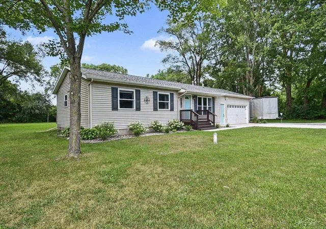 1st image of 2319 E Freeland Rd, Freeland, MI 48623 | MLS# 61050216138