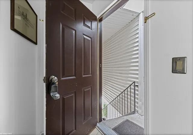Photo 3 of Condo for sale at 25340 Quarter Deck St, Harrison Township, MI 48045 | MLS# 58050216141 | Listing updated on 2026-08-18