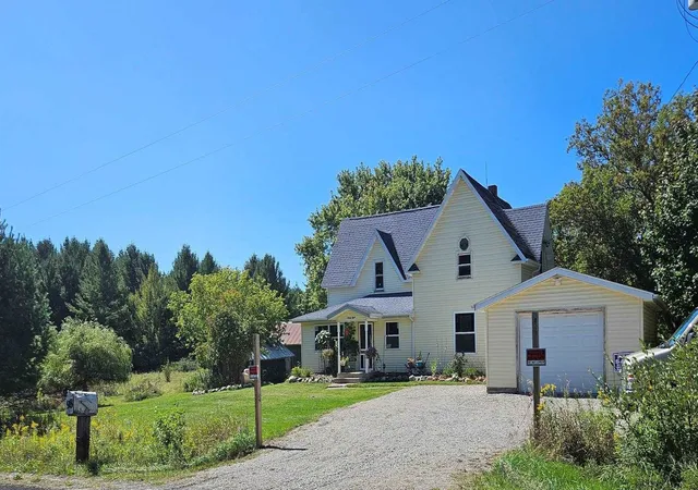 Photo 2 of Single family home for sale at 98 Mud Lake Rd, West Branch, MI 48661 | MLS# 77080071479 | Listing updated on 2026-09-07