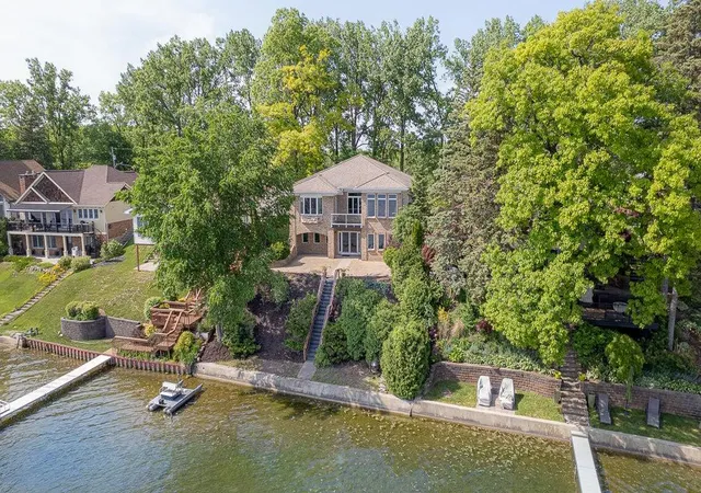 Photo 1 of Single family home for sale at 2175 Wamplers Hts Dr, Brooklyn, MI 49230 | MLS# 55026038399 | Listing updated on 2026-09-13