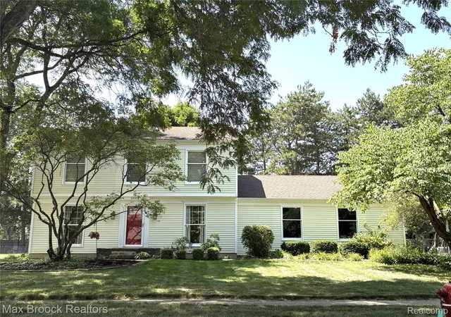 1st image of 5443 Berwyck Dr, Troy, MI 48085 | MLS# 20261057754