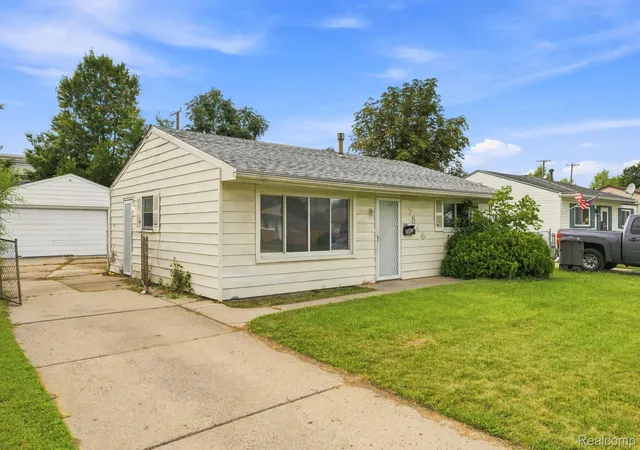 Photo 3 of Single family home for sale at 7546 Pine St, Taylor, MI 48180 | MLS# 20261057758 | Listing updated on 2026-09-03