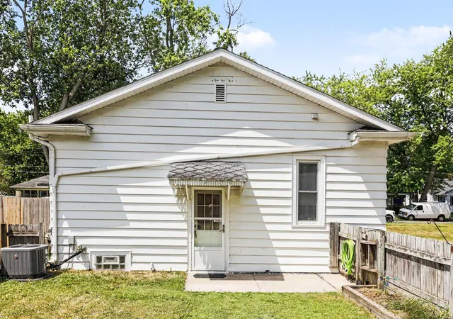 21st image of 914 Dayton Ave, Kalamazoo, MI 49048 | MLS# 66026038407