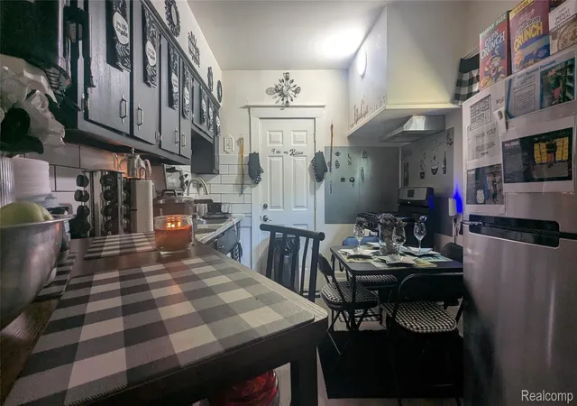 Photo 3 of Single family home for sale at 162 Perkins St, Pontiac, MI 48342 | MLS# 20261057761 | Listing updated on 2026-08-06