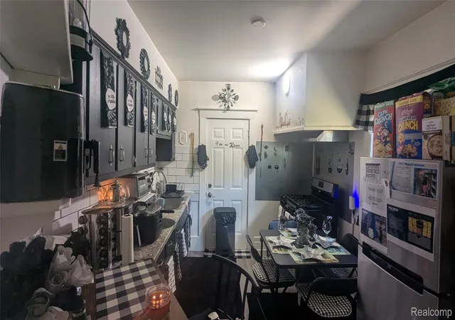 Photo 4 of Single family home for sale at 162 Perkins St, Pontiac, MI 48342 | MLS# 20261057761 | Listing updated on 2026-08-06