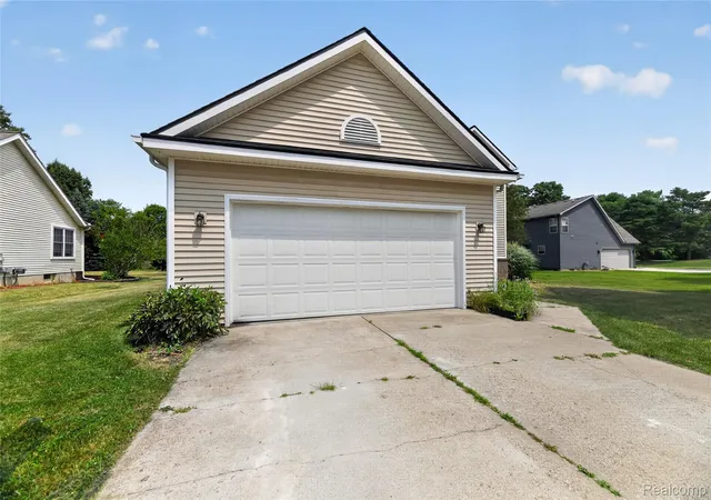 3rd image of 6452 Sandy Knoll, Linden, MI 48451 | MLS# 20261057762