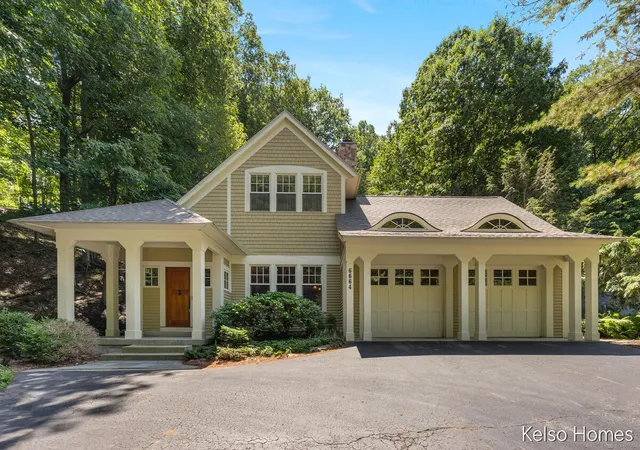 Photo 1 of Single family home for sale at 6664 Scenic Shrs Dr, Holland, MI 49423 | MLS# 65026038422 | Listing updated on 2026-09-10