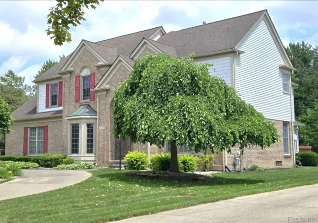 2nd image of 6088 Meadowview Dr, Canton, MI 48187 | MLS# 20261057777