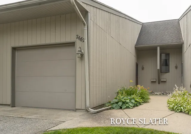 2nd image of 2682 Limestone Ln NE, Grand Rapids, MI 49525