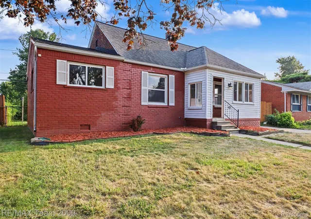 2nd image of 22030 Harper Lake Ave, Saint Clair Shores, MI 48080 | MLS# 20261057784