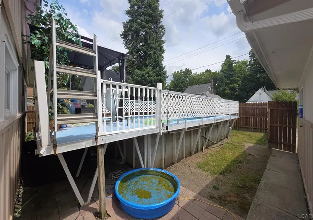 17th image of 607 Oak St, Hudson, MI 49247 | MLS# 56050216163