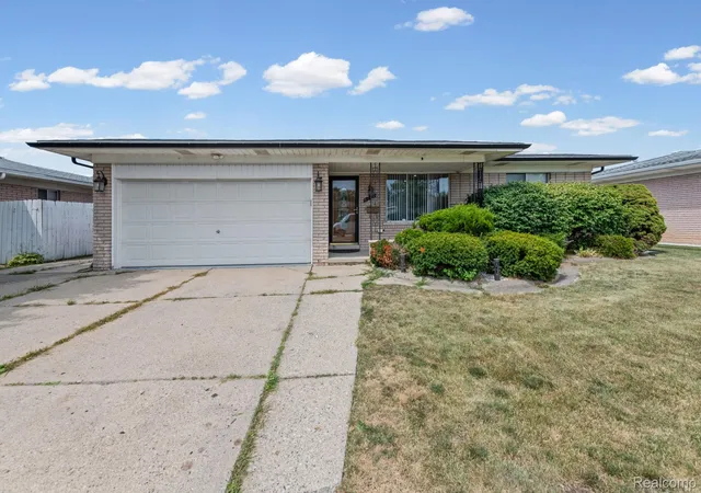 2nd image of 3647 Veronica Dr, Sterling Heights, MI 48310 | MLS# 20261057796