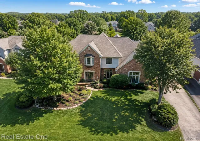 1st image of 1370 Springwood Ln, Rochester Hills, MI 48309 | MLS# 20261057802