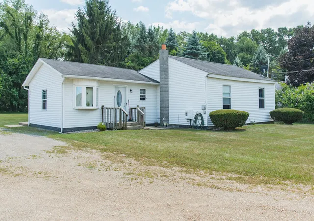 Photo 2 of Single family home for sale at 5542 Collingwood Ave, Kalamazoo, MI 49004 | MLS# 66026038452 | Listing updated on 2026-07-29