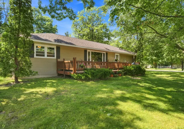 Photo 1 of Single family home for sale at 123 Alexander St, Cadillac, MI 49601 | MLS# 78080071496 | Listing updated on 2026-09-16
