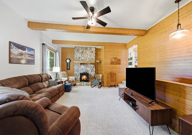Photo 3 of Single family home for sale at 123 Alexander St, Cadillac, MI 49601 | MLS# 78080071496 | Listing updated on 2026-09-16