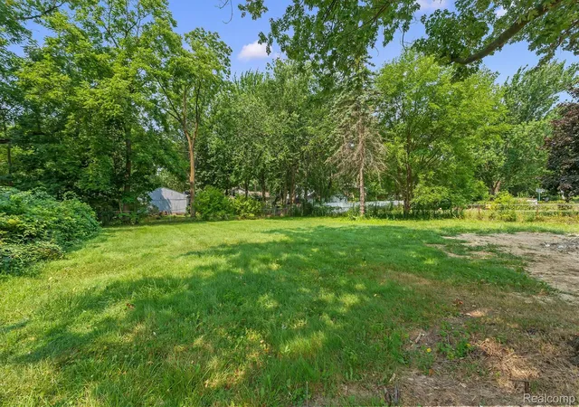 46th image of 2065 Richwood Rd, Auburn Hills, MI 48326 | MLS# 20261057836