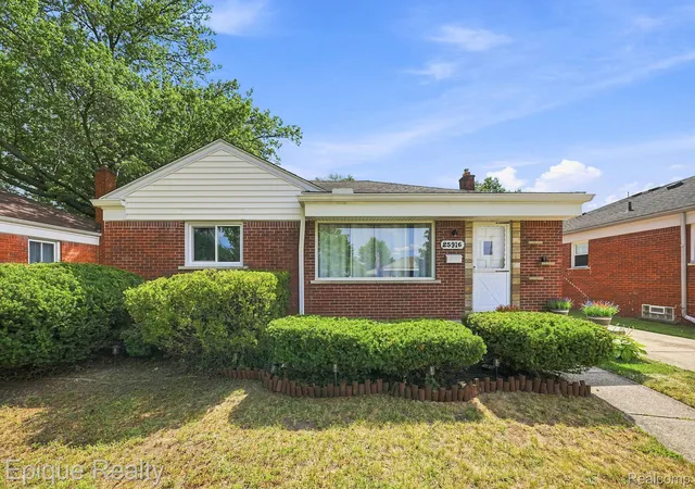 Photo 1 of Sale Pending at 25916 Cubberness St, Saint Clair Shores, MI 48081 | MLS# 20261057841 | Listing updated on 2026-09-05