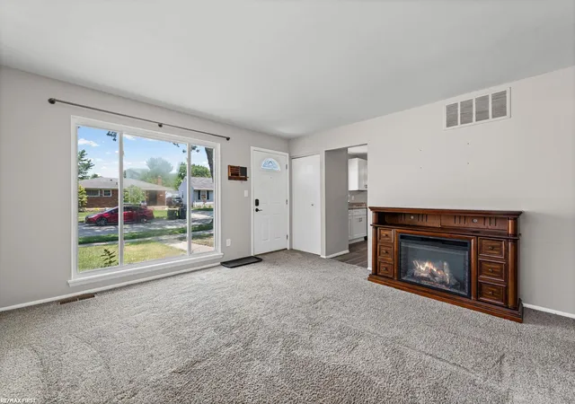 Photo 2 of Single family home for sale at 23112 Detour St, Saint Clair Shores, MI 48082 | MLS# 58050216188 | Listing updated on 2026-08-26