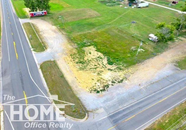 2nd image of 5997 N M 52 Hwy, Owosso, MI 48867 | MLS# 5050216191