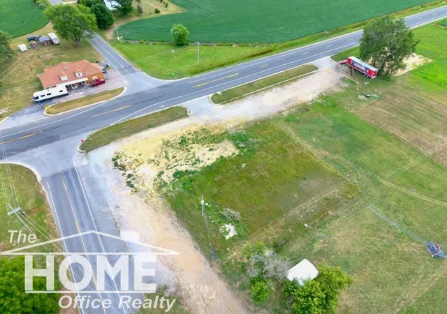 3rd image of 5997 N M 52 Hwy, Owosso, MI 48867 | MLS# 5050216191