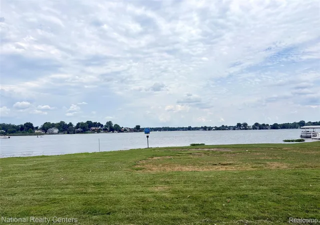 Photo 21 of Condo for sale at 1669 Cass Lake Rd #D, Keego Harbor, MI 48320 | MLS# 20261057848 | Listing updated on 2026-08-31