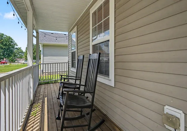 Photo 4 of Single family home for sale at 809 Brower Rd, Fowlerville, MI 48836 | MLS# 81026038489 | Listing updated on 2026-10-06