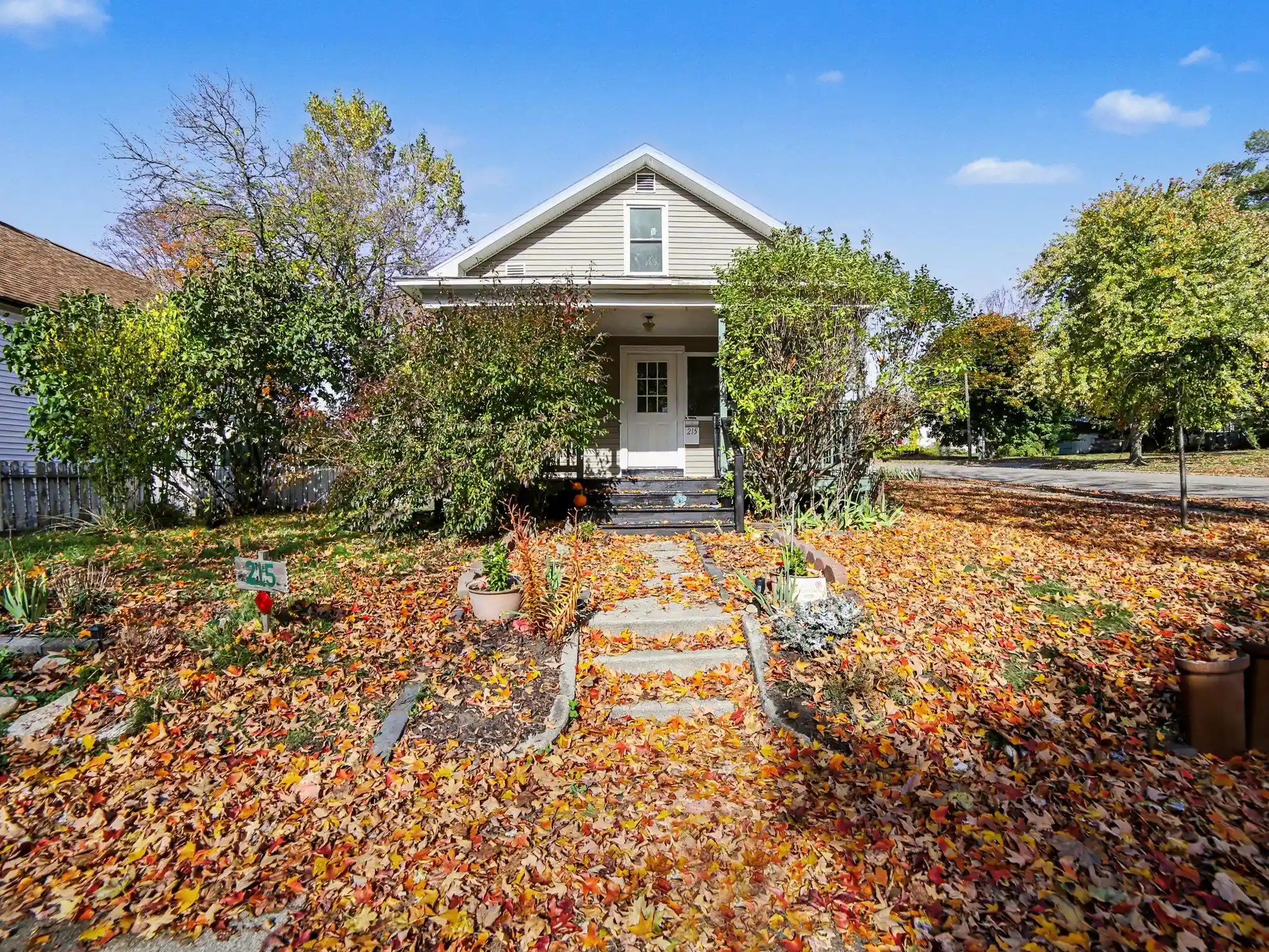 Single family home for sale at 215 E Melendy St, Ludington, MI 49431 | MLS# 67026038497