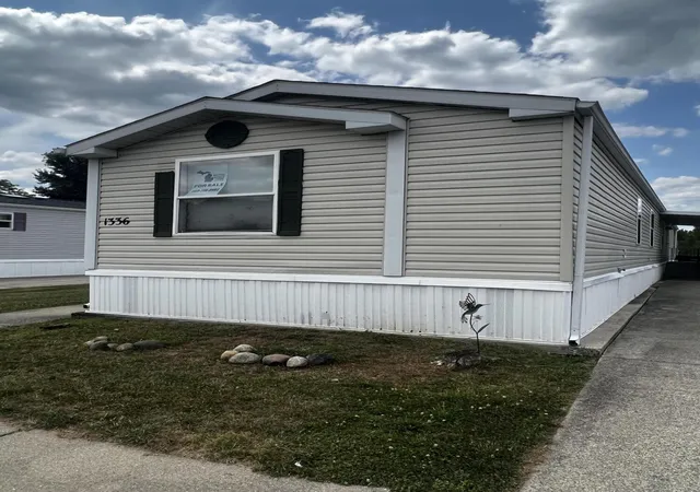 Photo 1 of Single family home for sale at 1336 John Ross Dr, Kalamazoo, MI 49009 | MLS# 66026038505 | Listing updated on 2026-07-29