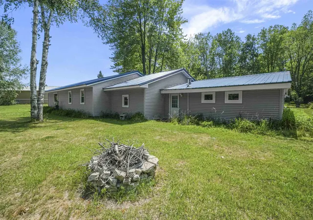 2nd image of 6145 Parker Rd, Lake, MI 48632 | MLS# 78080071502