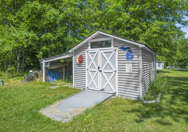 Photo 3 of Single family home for sale at 6145 Parker Rd, Lake, MI 48632 | MLS# 78080071502 | Listing updated on 2026-09-09