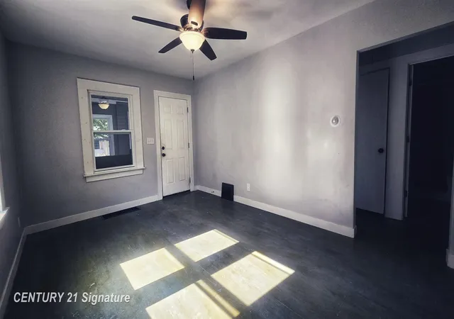 Photo 3 of Single family home for sale at 1516 Vermont St, Saginaw, MI 48602 | MLS# 61050216204 | Listing updated on 2026-08-22