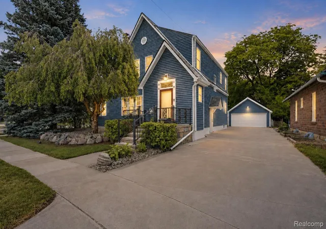 1st image of 520 N Lapeer St, Davison, MI 48423 | MLS# 20261057882