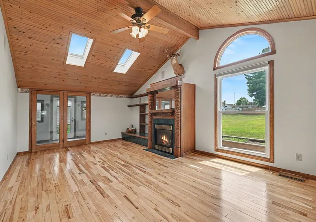 2nd image of 217 Prospect St, Bangor, MI 49013 | MLS# 66026038528