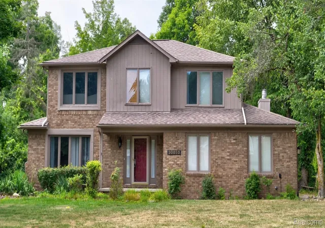 Photo 1 of Sale Pending at 30853 Sudbury Ct, Farmington Hills, MI 48331 | MLS# 20261057890 | Listing updated on 2026-08-09